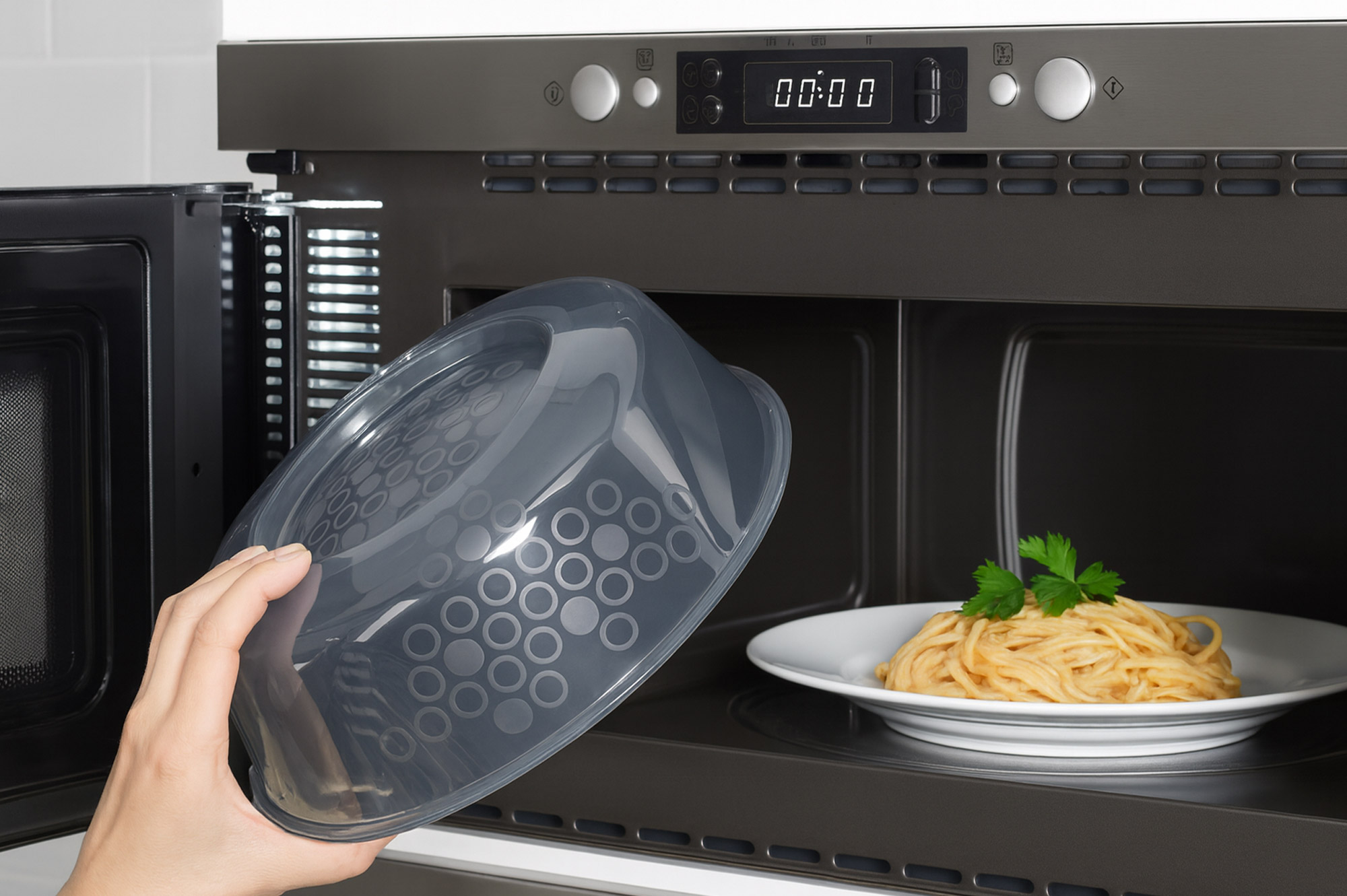 Dicas extras para manter o micro-ondas sempre limpo